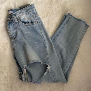 STYLENANDA JEANS W/ SLITS